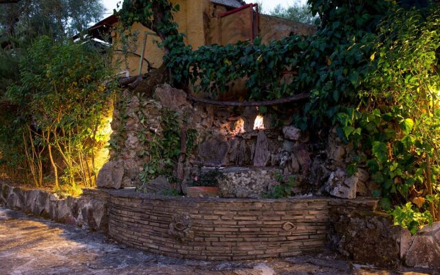 Ilyessa Cottages