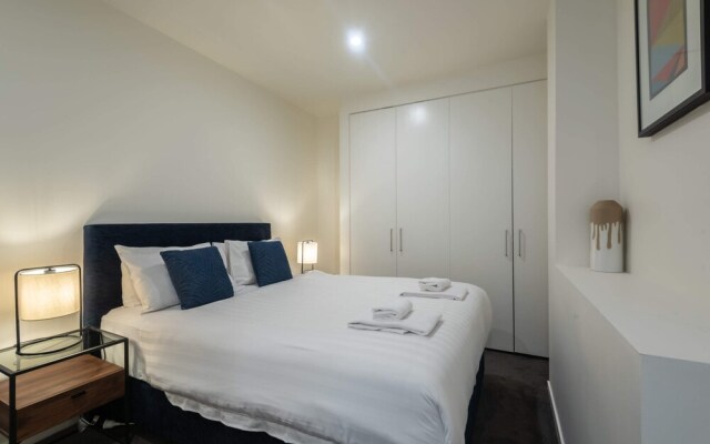 Spacious CBD Apt in the Heart of Melbourne