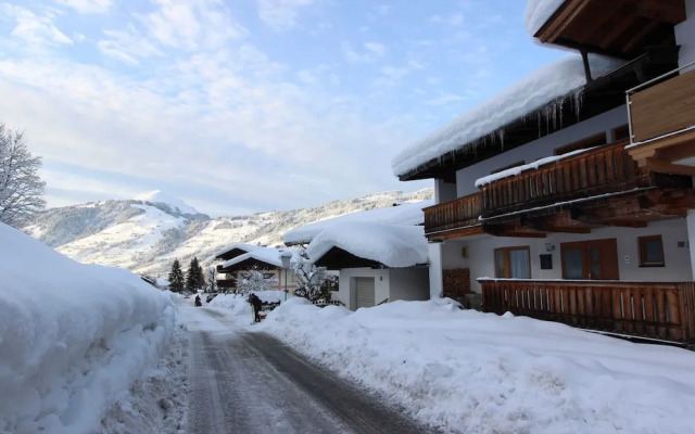 Boutique Apartment With Mountain View