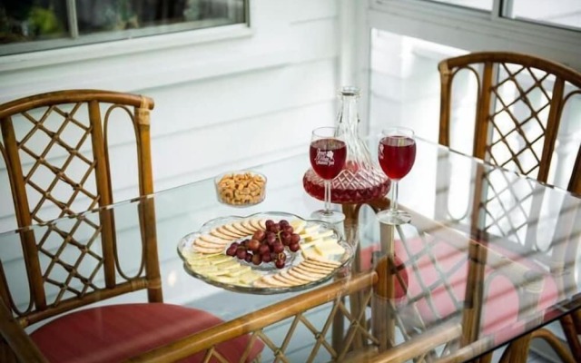 Anne's White Columns Inn