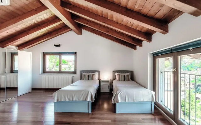 Sky Attic Lake Como