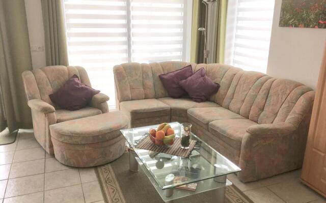 Holiday home Pirol am Vilzsee, Mirow
