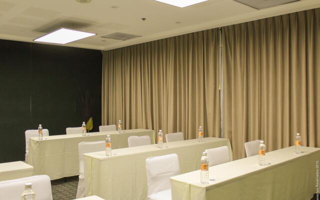 Holiday Inn Leon by IHG