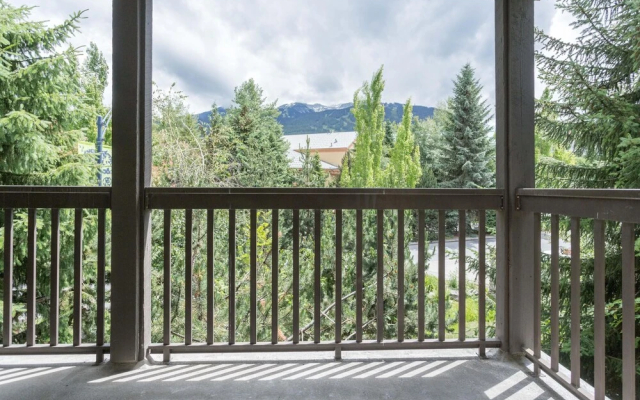 Bright and Clean, Walk Everywhere, Shared Pool and Hot Tub