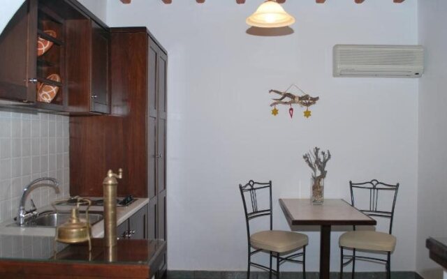 Myrto Bungalows