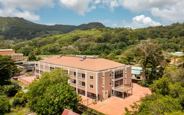 Royale Suites by Arc Royale Luxury Apts