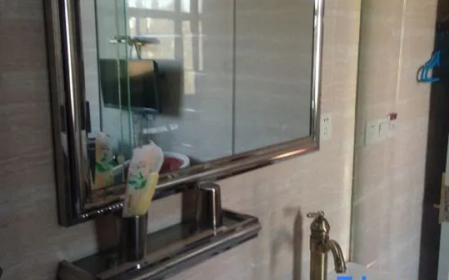 Wuwei Legend Holiday Hotel