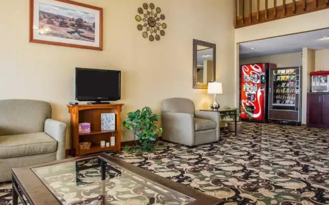 Quality Inn Marshfield