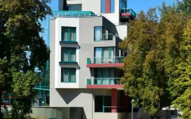Portobello Wellness & Yacht Hotel