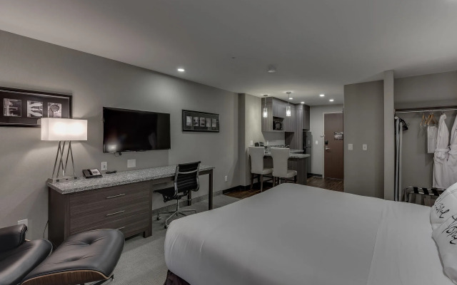 Home Inn & Suites Saskatoon South