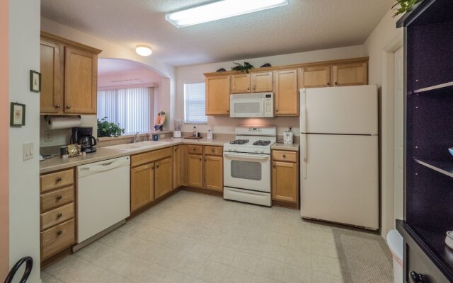 Estill Avenue 1240 by White Pelican VR