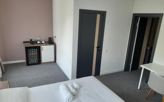 Hotel 78