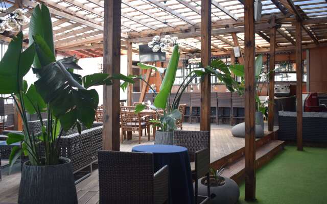 Grand Eliana Hotel Conference & Spa