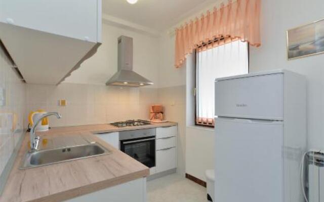 Apartment Gracijela 827