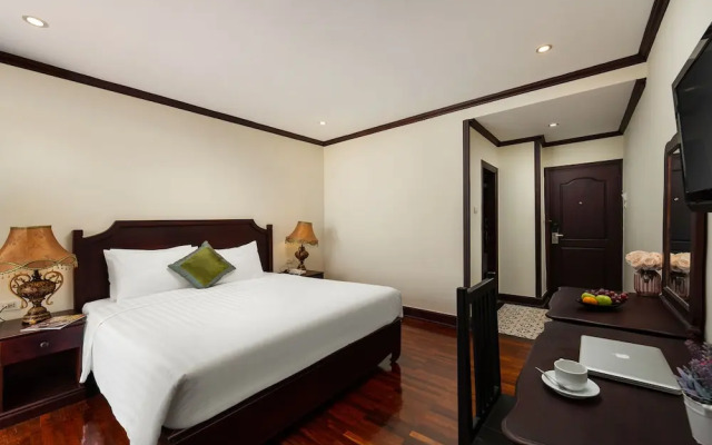 MK Royal Hotel