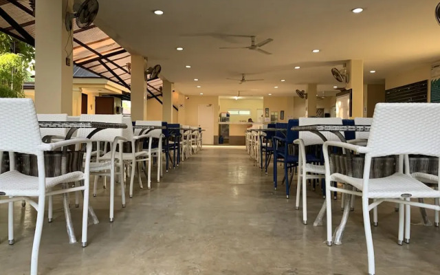 Mactan Seahorse Beach Resort - Hostel