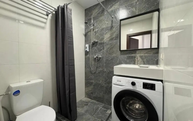 Room-1 Numeris Apartamentai su Balkonu