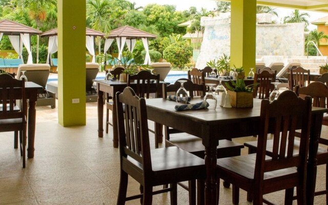 The Oasis Resort - All Inclusive