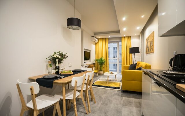 oompH Warsaw Central Luxurious Apartment