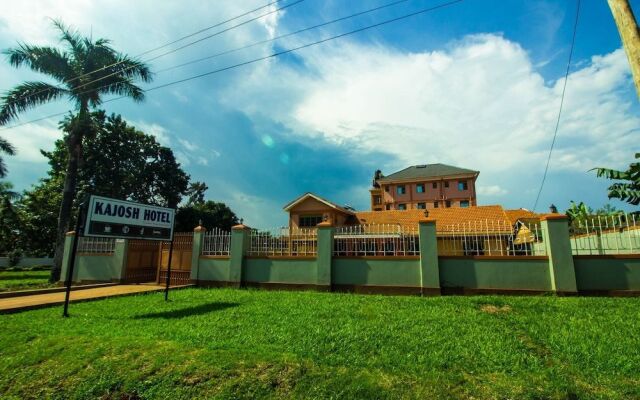 Kajosh Hotel