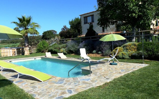 Masia Can Oller by Checkin