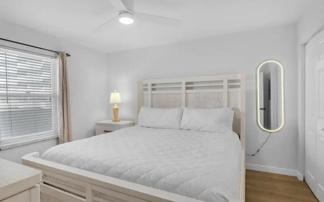 Pelican Beach Resort 1207