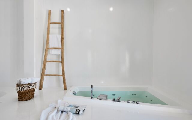 Arco Solium Suites