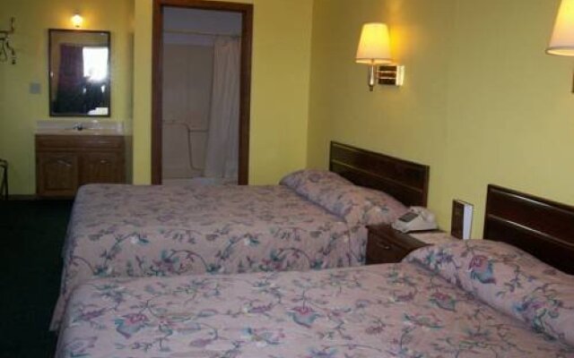 Colonial Inn