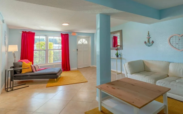 Tropical Paradise in Largo