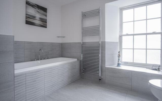 Upper Deck - 2 Bedroom Apartment - Saundersfoot