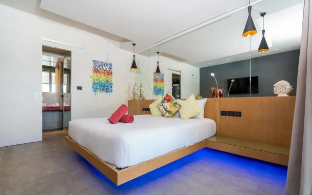 Grand 17m Pool 5BR Villa Mayacol NaiHarn