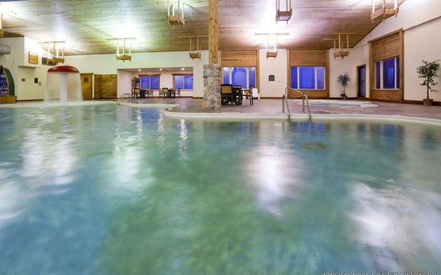 Holiday Inn Express Munising-Lakeview by IHG