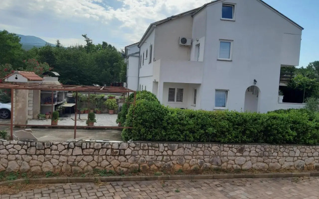 Apartments Knežević