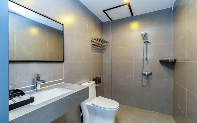 Lisha Grand Hotel C Vangvieng