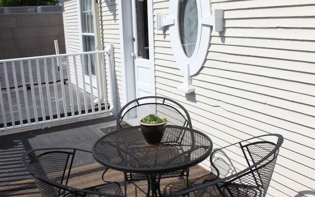 The Decker House Bed & Breakfast