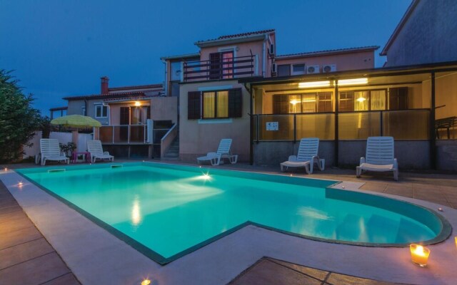 Stunning Home in Pula With Wifi and 7 Bedrooms