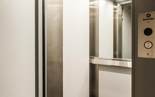 Monk Monastiraki Suites
