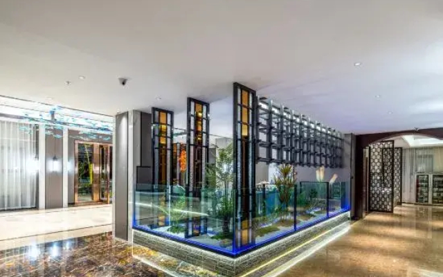 Junyi Haoting Holiday Hotel