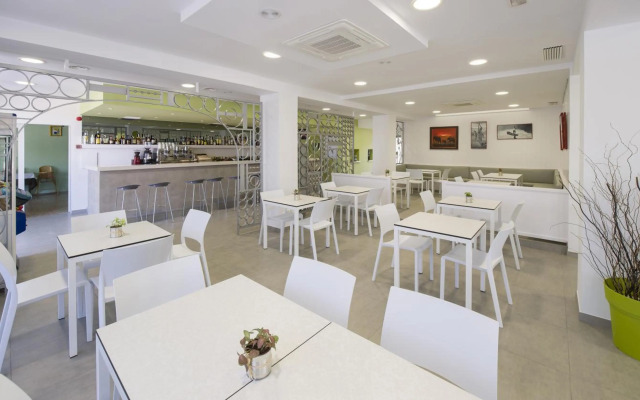 Casual Bahía Ibiza Hotel