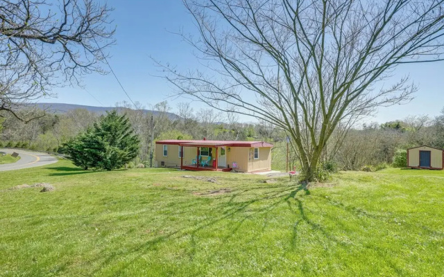 Waterfront Virginia Retreat w/ Canoe, Pets Welcome