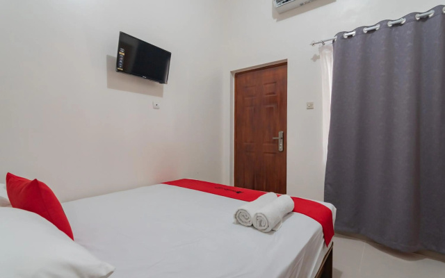 RedDoorz Syariah Plus @ Perintis Guesthouse Tasikmalaya – Guest Rooms – Tasikmalaya