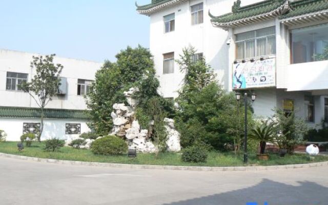 Yancheng Hotel