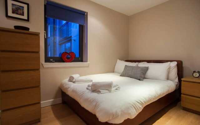 1 Bedroom West End Apartment