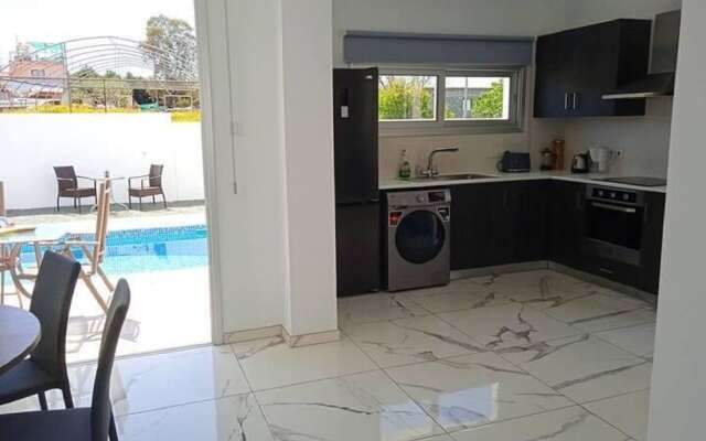 Beautiful Detached Modern Villa With Pool