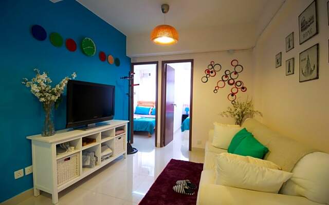 WC Downtown 3-bedroom Apartment MTR Downstairs 14C