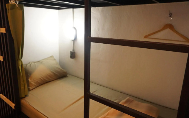 Feel Good Bangkok Hostel