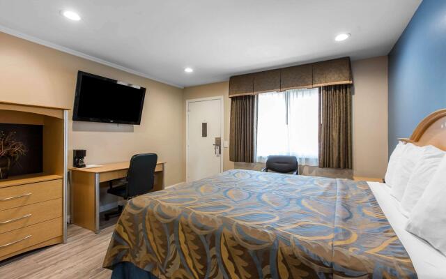 Rodeway Inn Escondido Downtown
