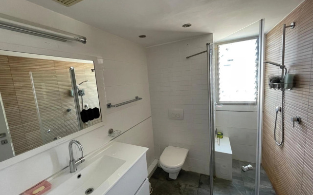 Beautiful 2-bedroom condo in the heart of Tel Aviv