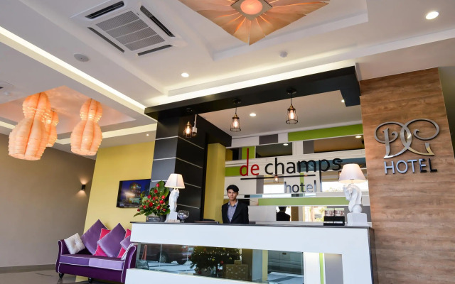 De Champs Hotel