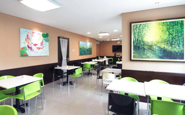 Airy Slipi